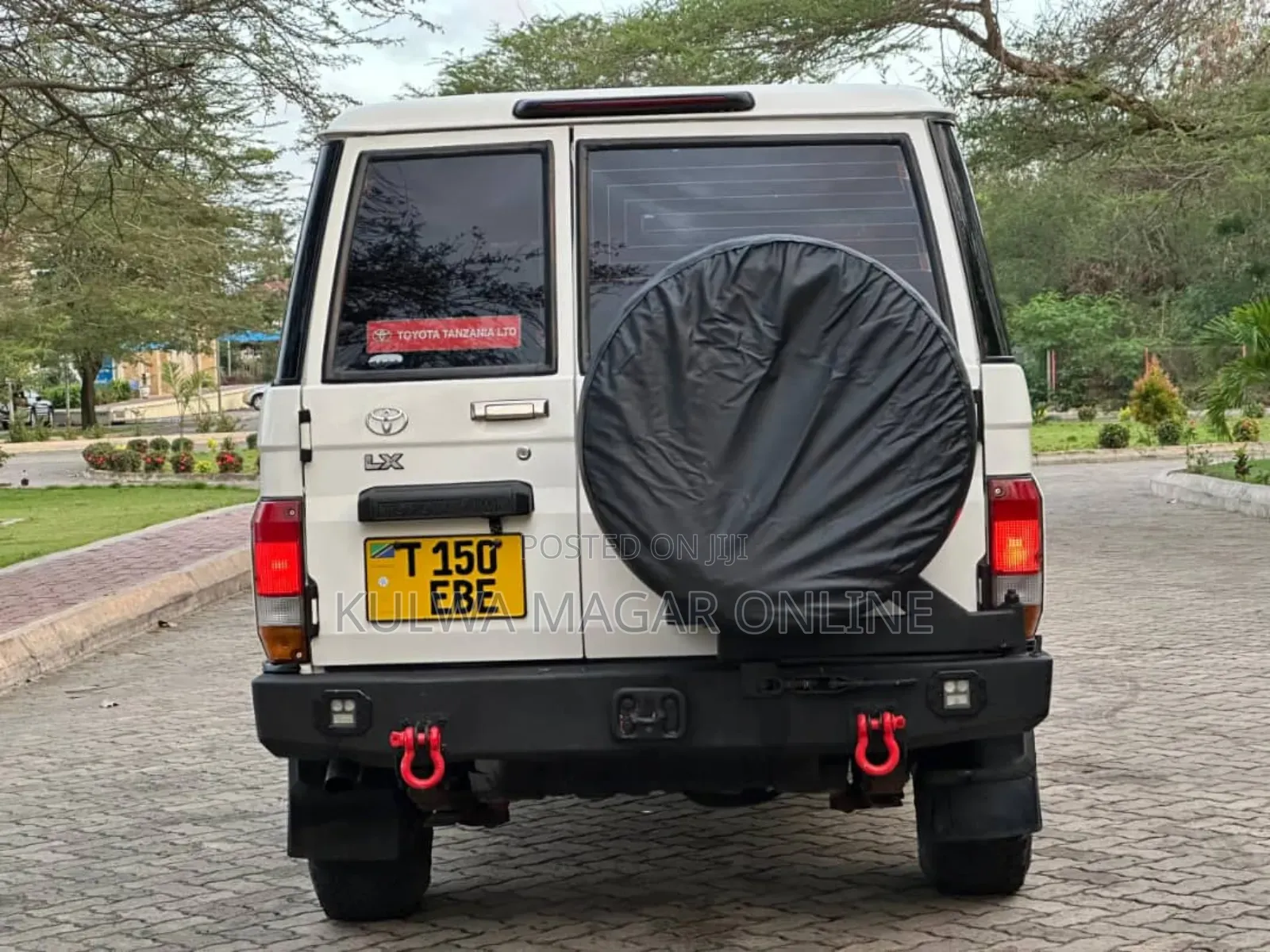 Toyota Land Cruiser 2015 White