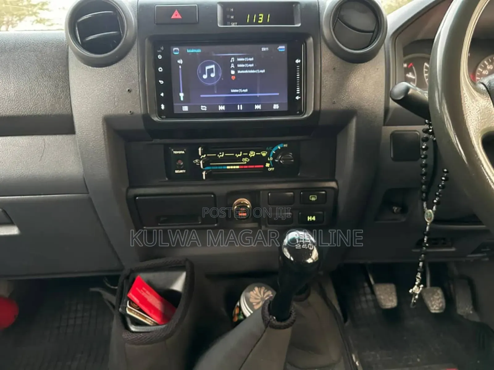 Toyota Land Cruiser 2015 White