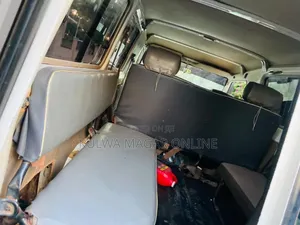 Toyota Land Cruiser 2008 White