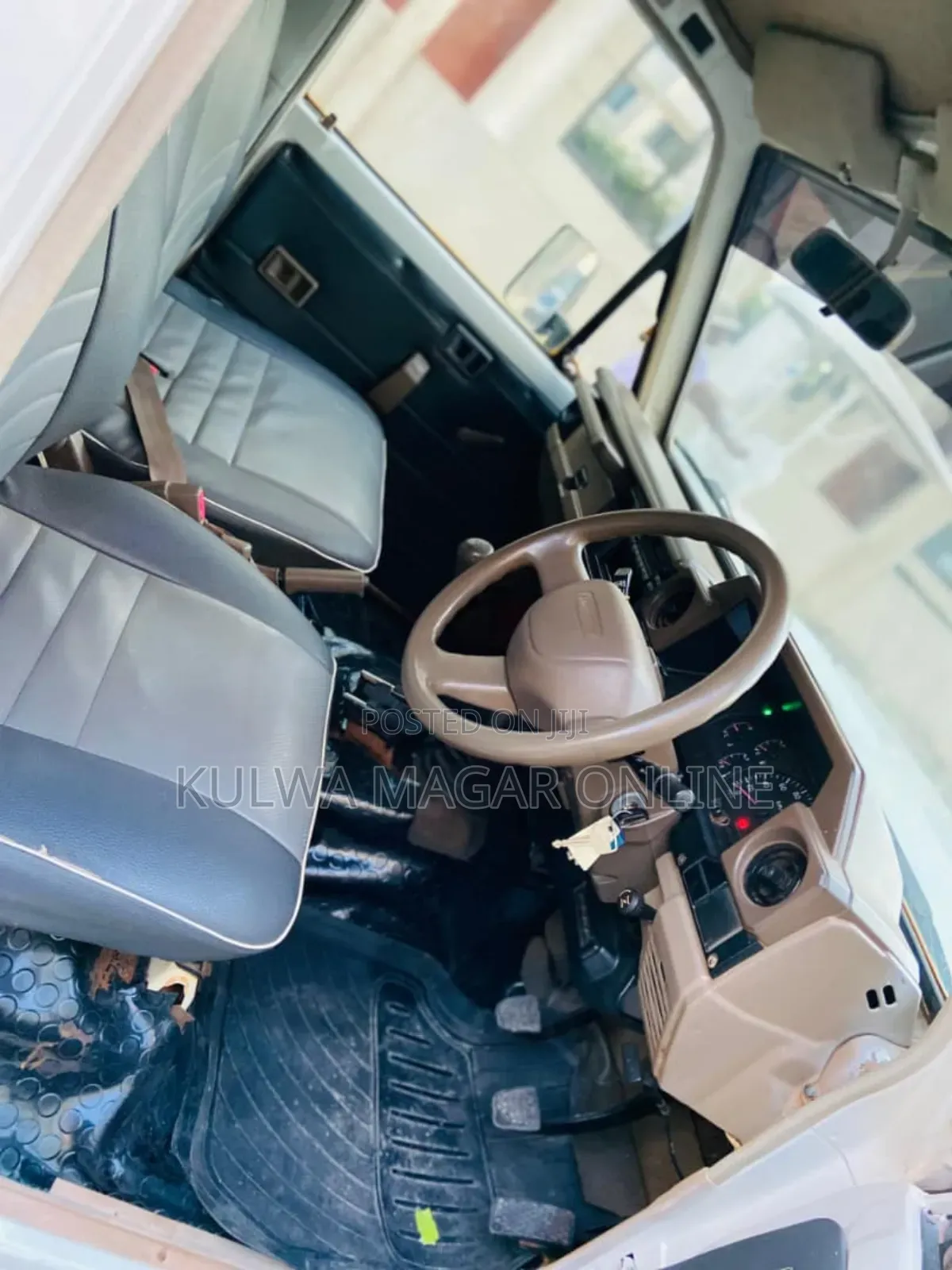 Toyota Land Cruiser 2008 White