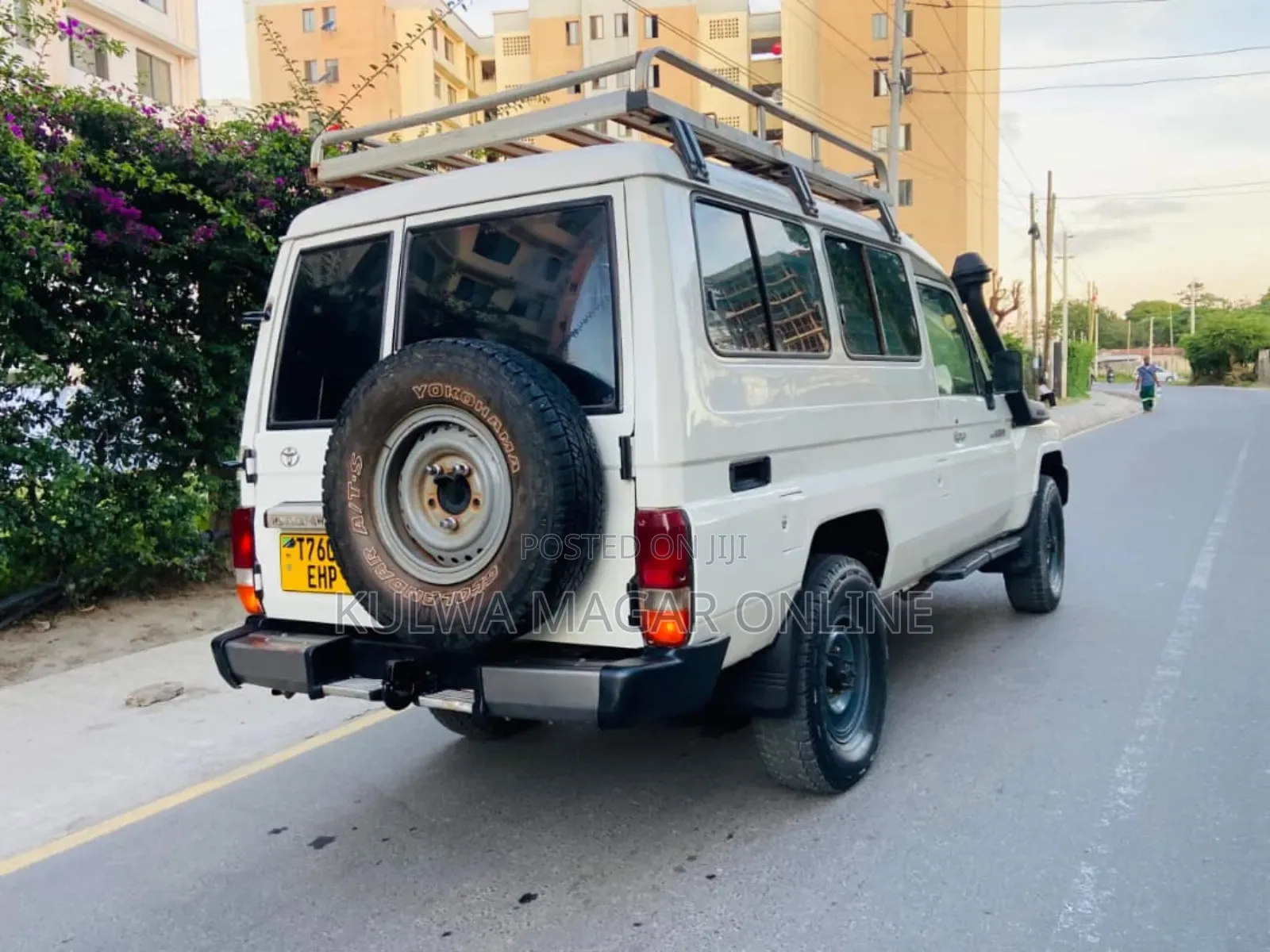 Toyota Land Cruiser 2008 White