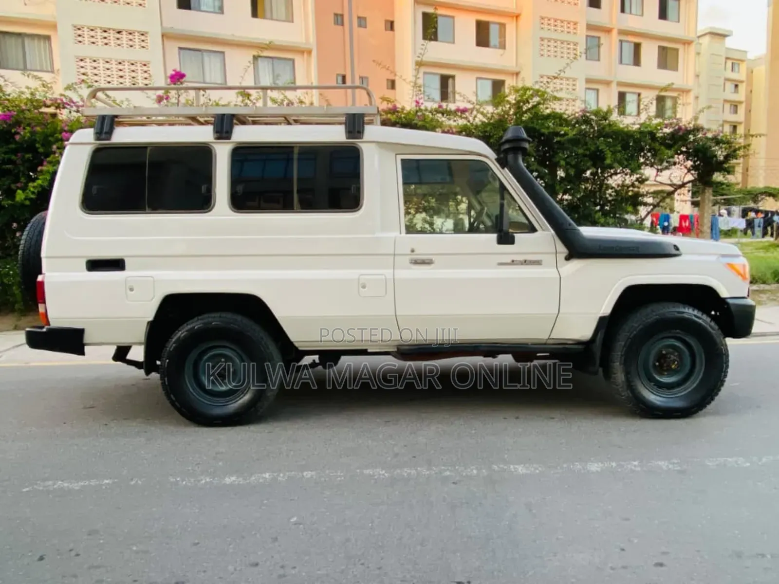 Toyota Land Cruiser 2008 White