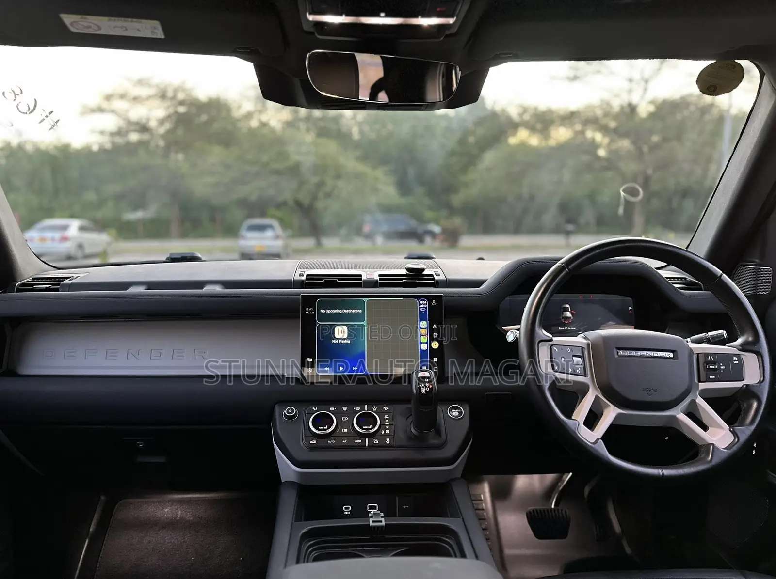 Land Rover Defender 2022 Black