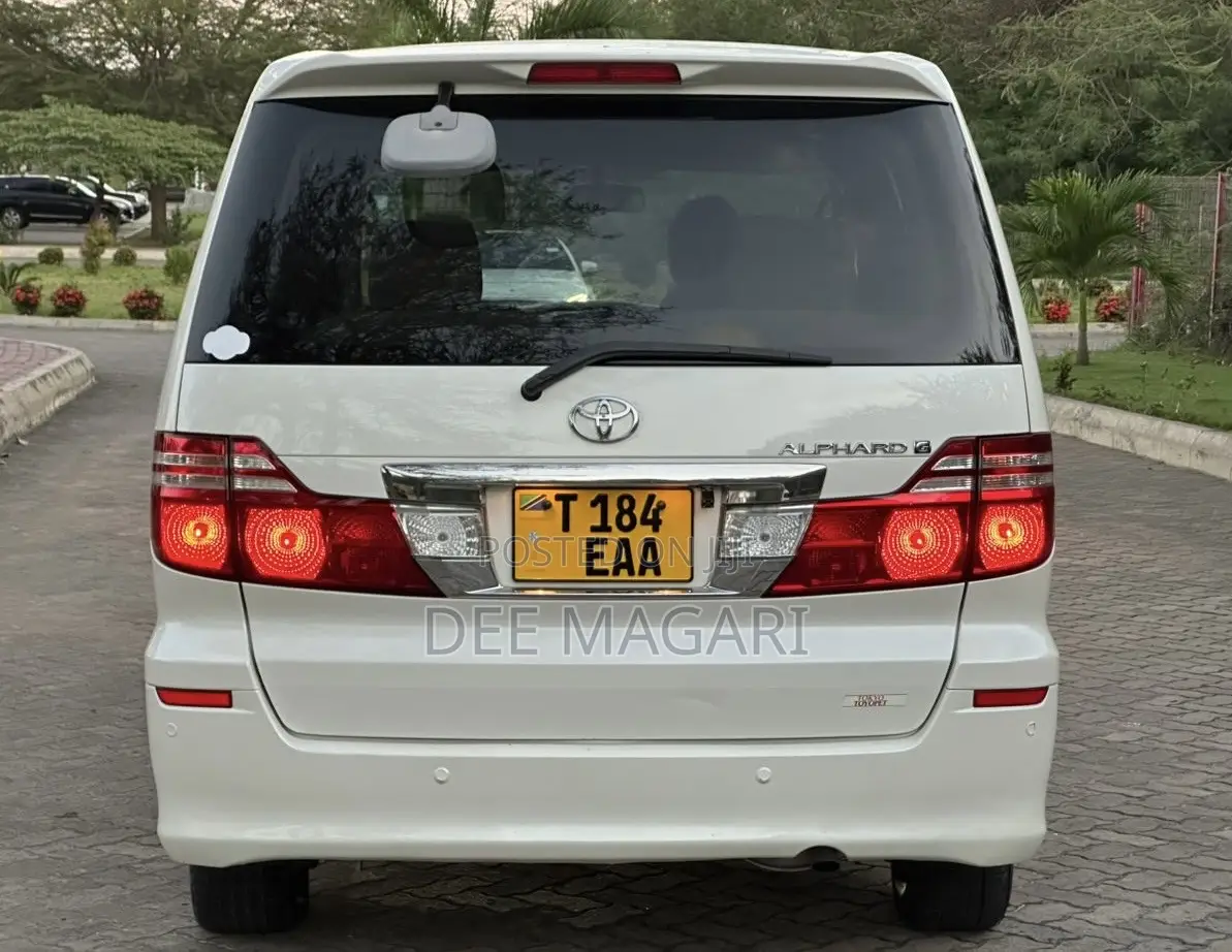 Toyota Alphard 2005 White