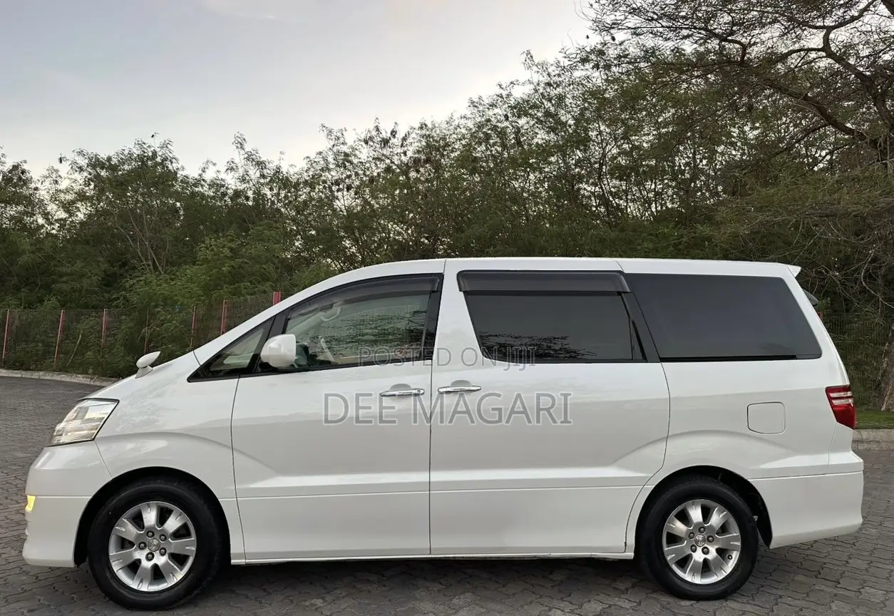 Toyota Alphard 2005 White