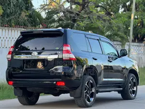 Toyota Land Cruiser Prado 4.0 Petrol TX 2015 Black