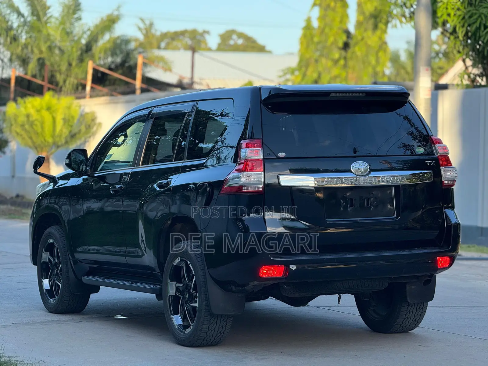 Toyota Land Cruiser Prado 4.0 Petrol TX 2015 Black
