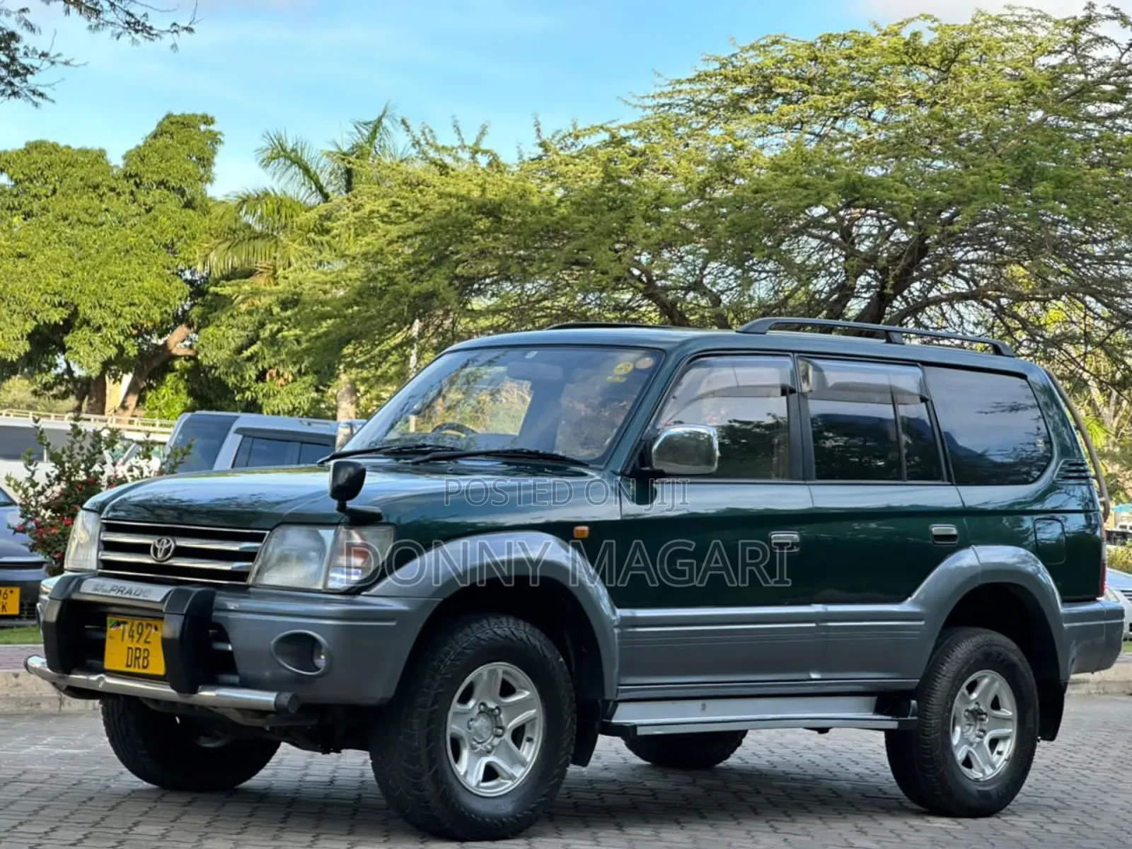 Toyota Land Cruiser Prado 2000 Green