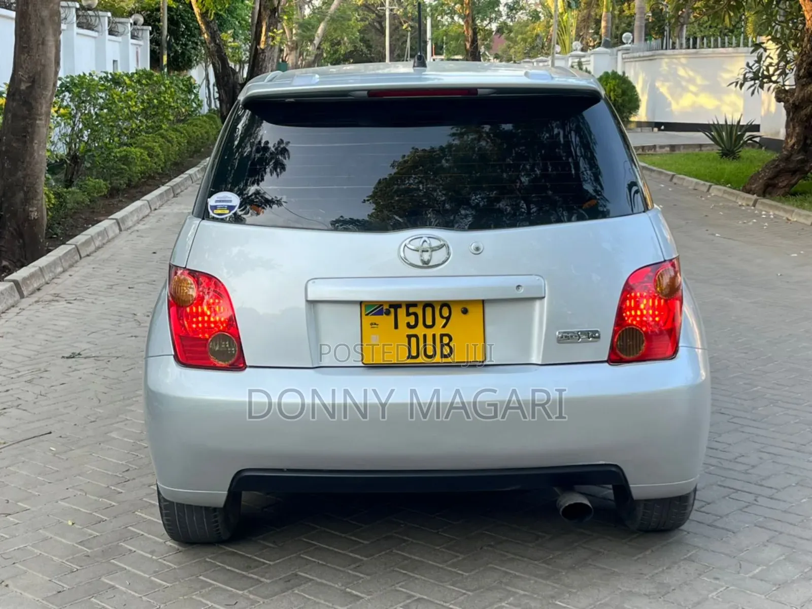 Toyota IST 2005 Silver