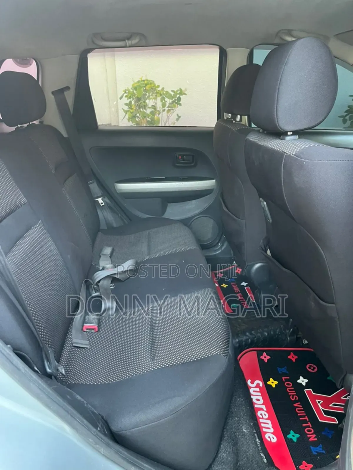 Toyota IST 2005 Silver