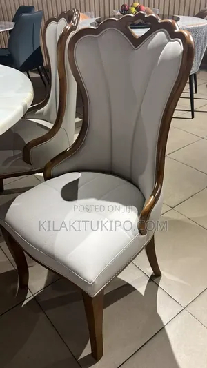 Dinning Table With 6 Seater