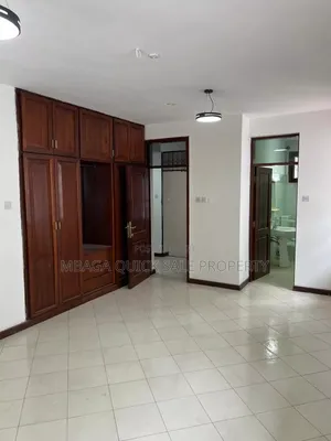 5bdrm House in Masaki for rent
