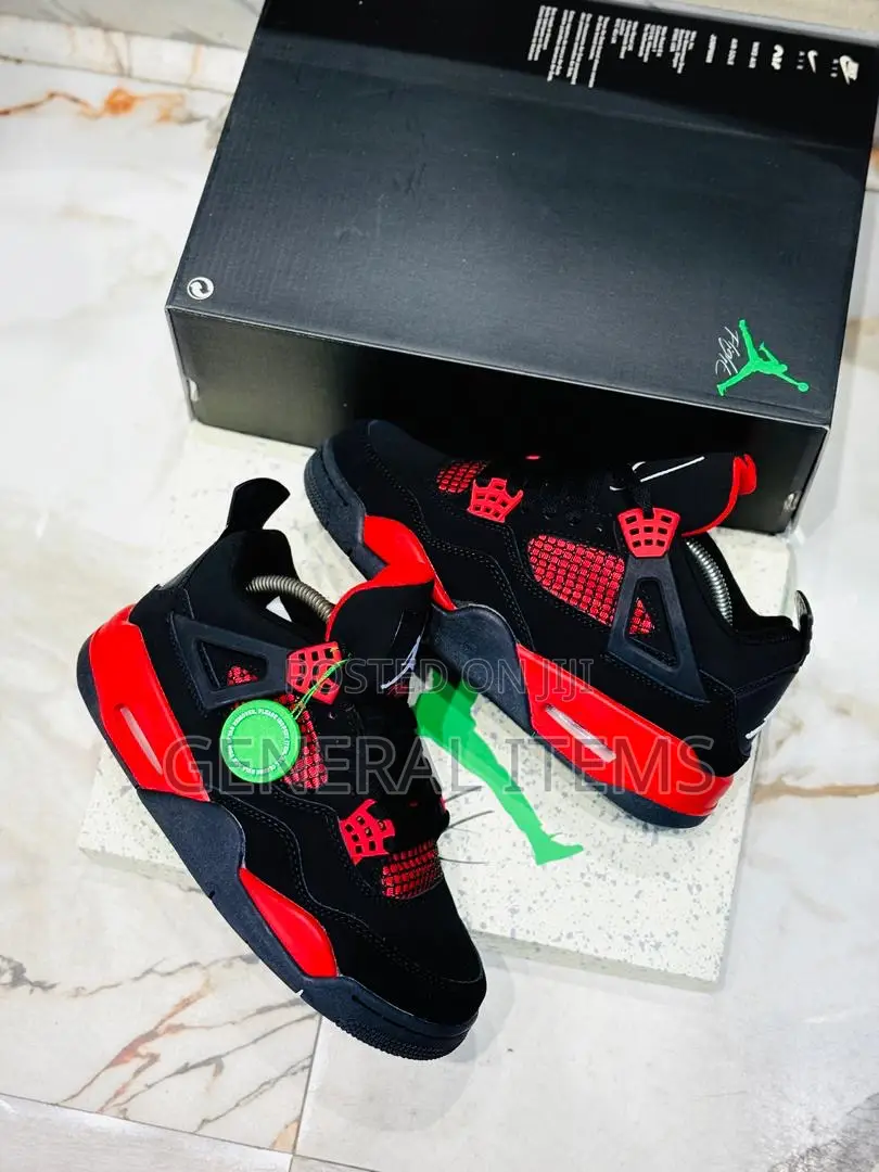 Air Jordan 4