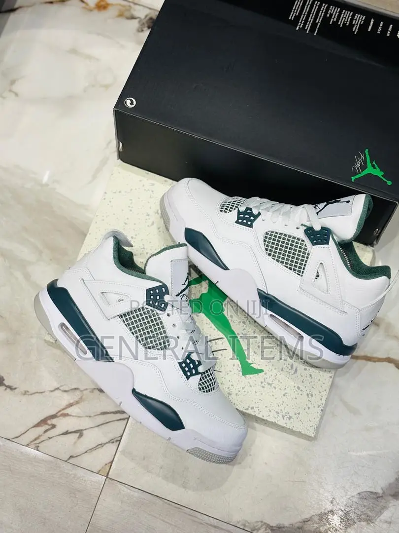 Air Jordan 4