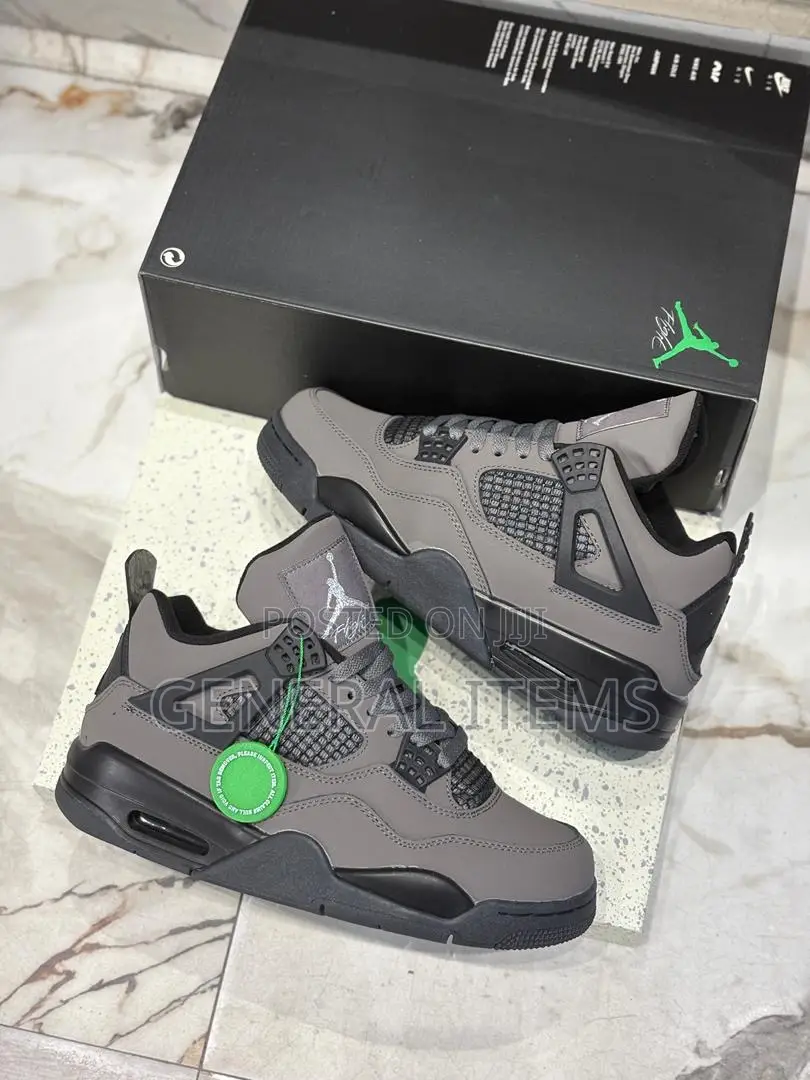 Air Jordan 4