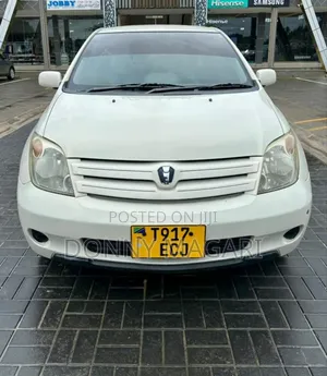 Toyota IST 2003 White