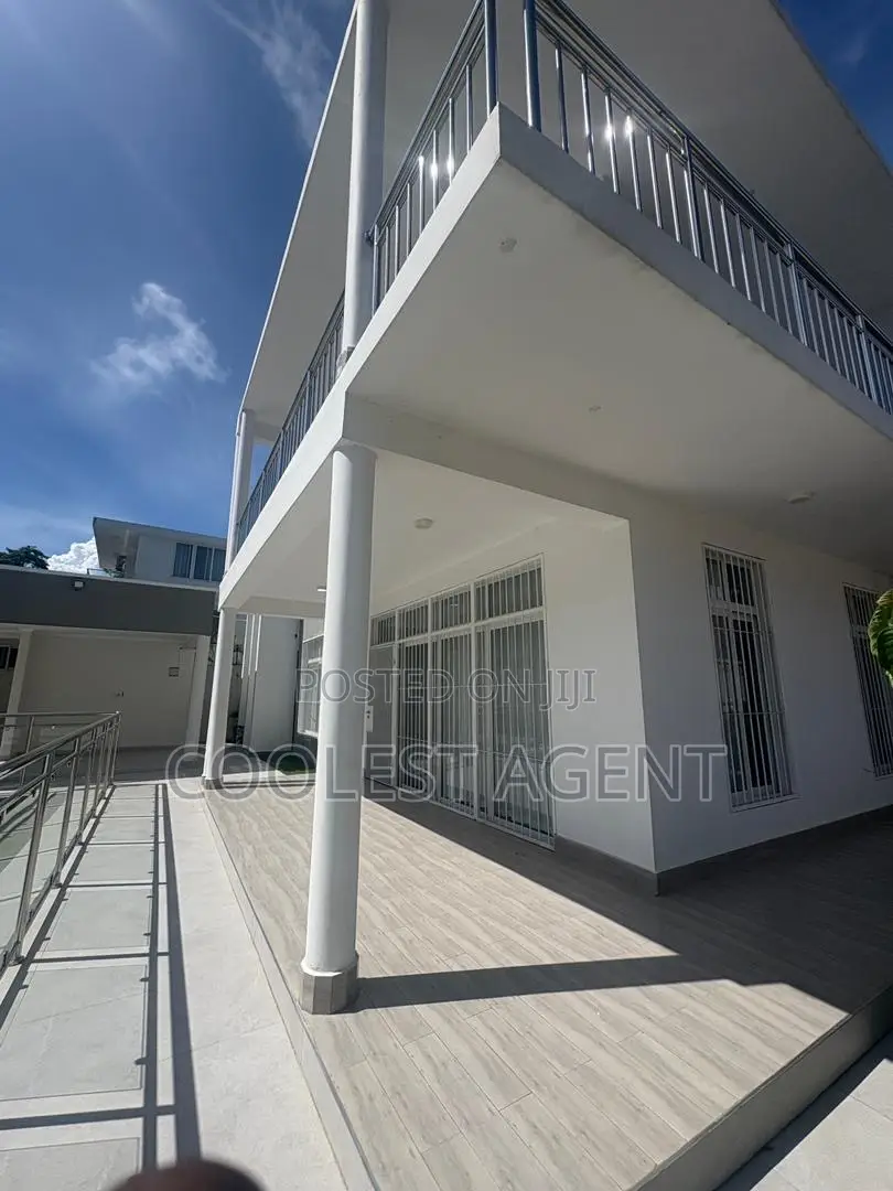 4bdrm Bungalow in Coolest Estate, Masaki for rent