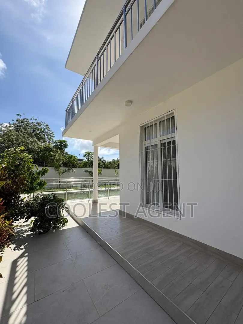 4bdrm Bungalow in Coolest Estate, Masaki for rent