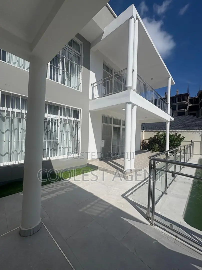 4bdrm Bungalow in Coolest Estate, Masaki for rent