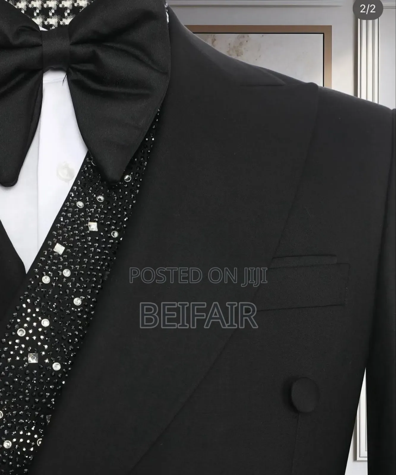 Black Suit Silver Stoney