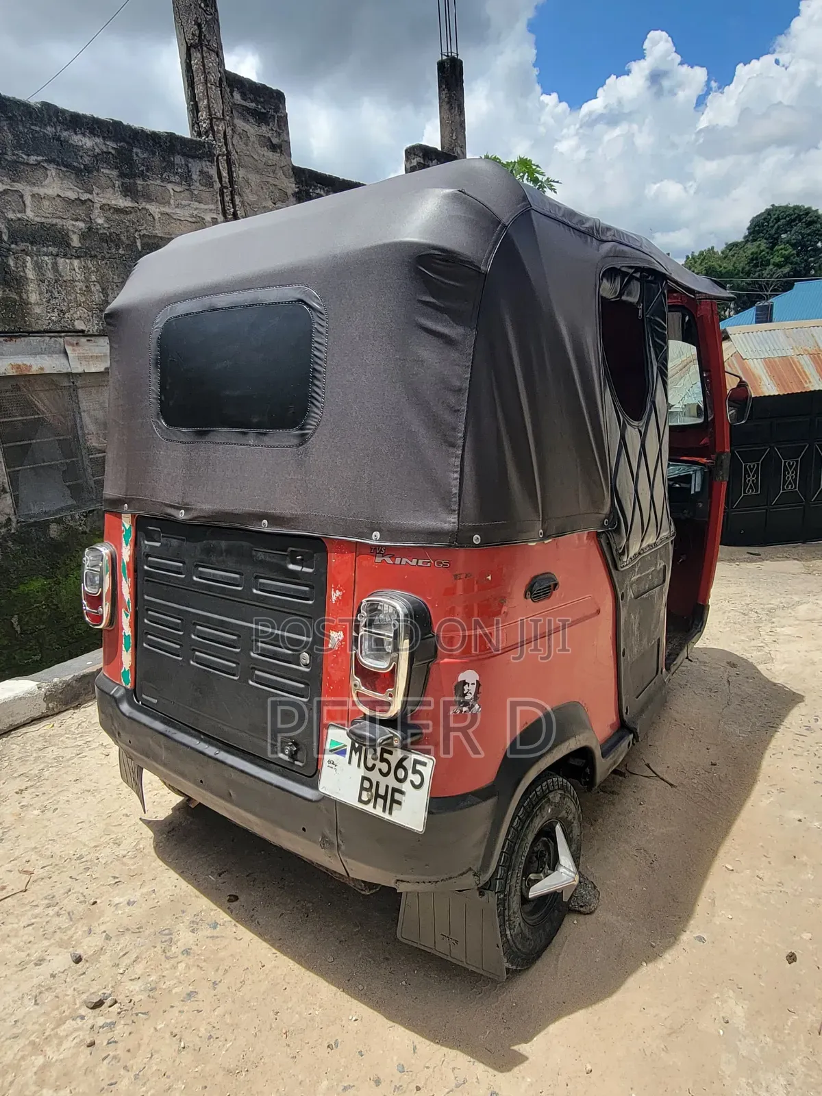 TVS 2022 Red