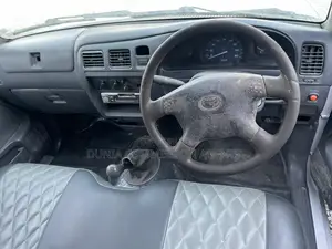 Toyota Hilux Single Cabin/Meat Van