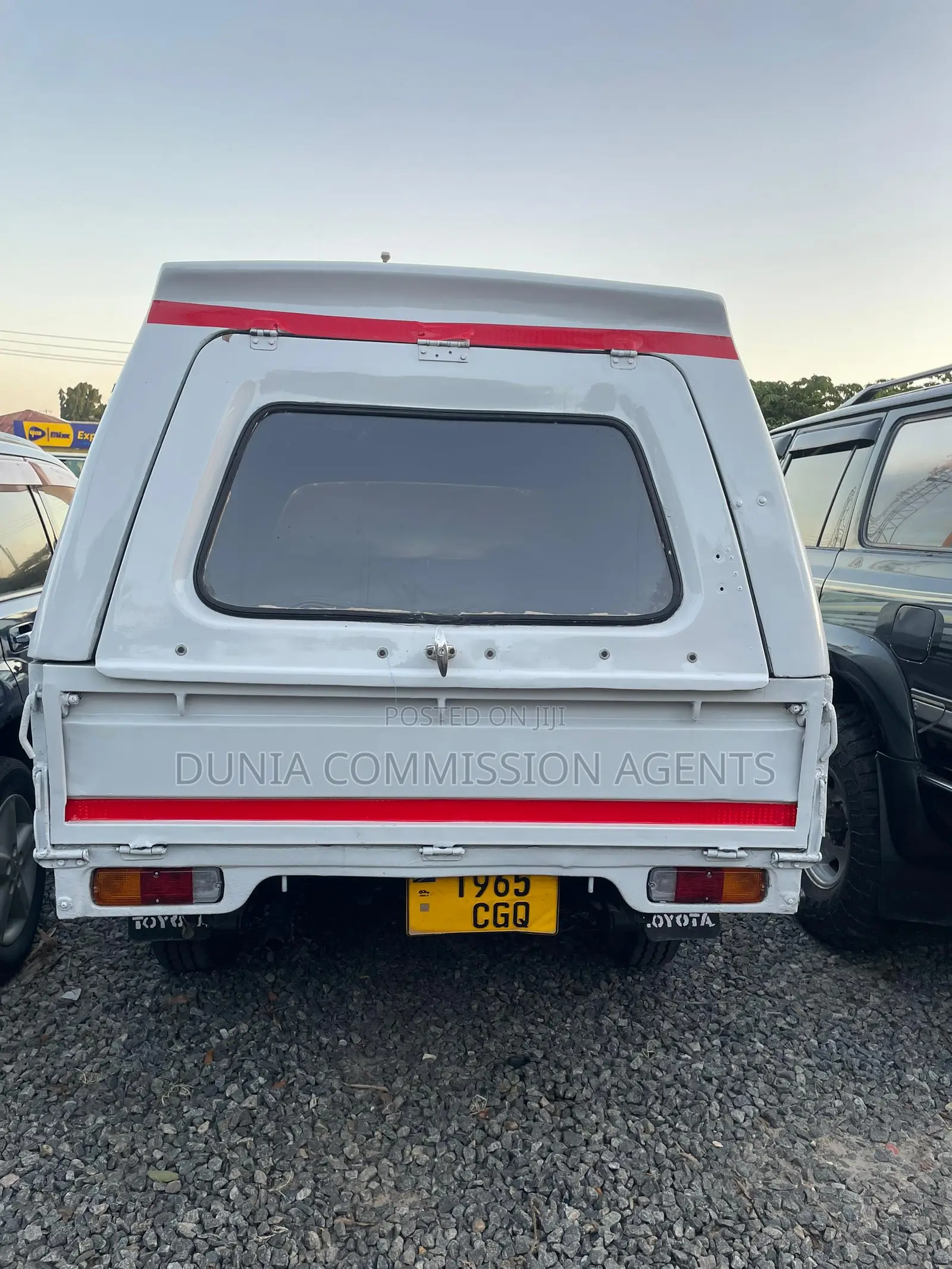 Toyota Hilux Single Cabin/Meat Van