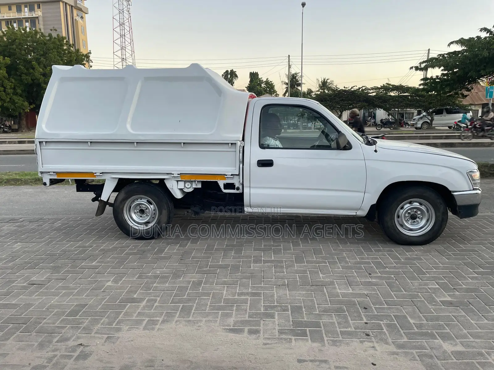 Toyota Hilux Single Cabin/Meat Van