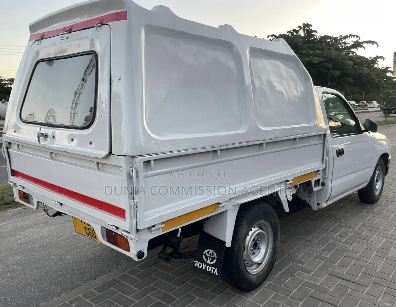 Toyota Hilux Single Cabin/Meat Van
