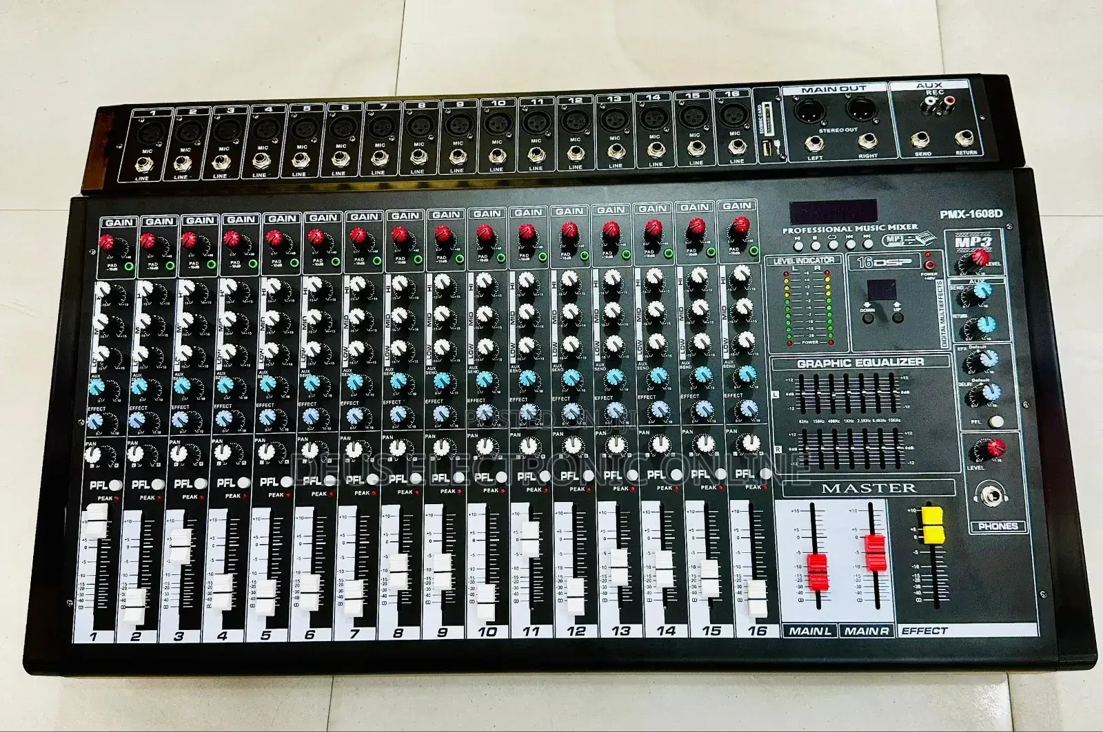 Yamaha Powered Mixer 16ways