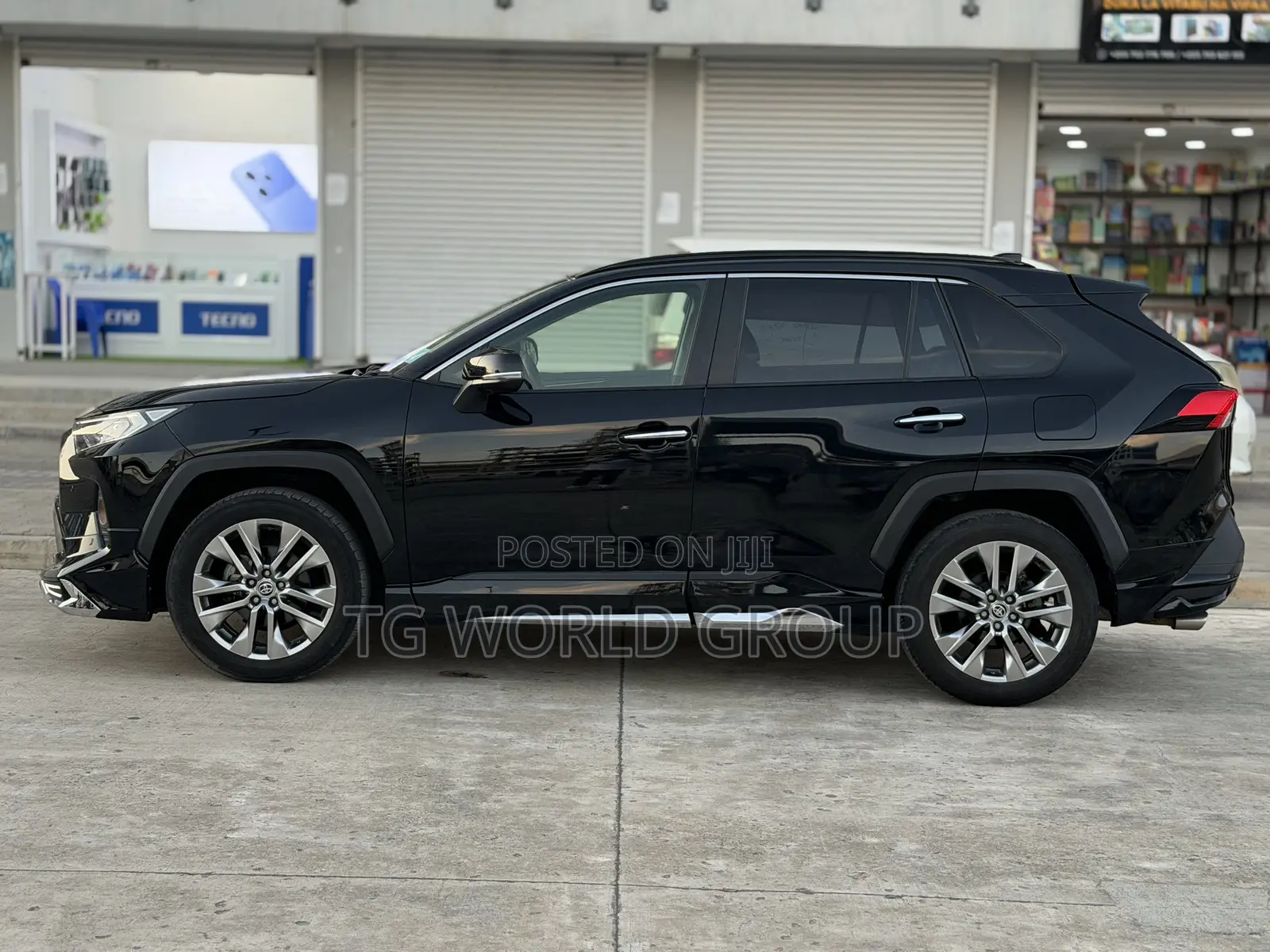 Toyota RAV4 Limited AWD 2020 Black