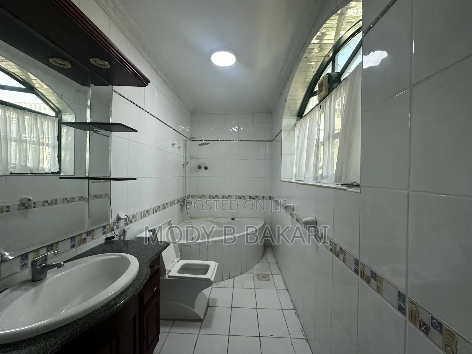 Furnished 4bdrm Villa in Oyster Bay for rent