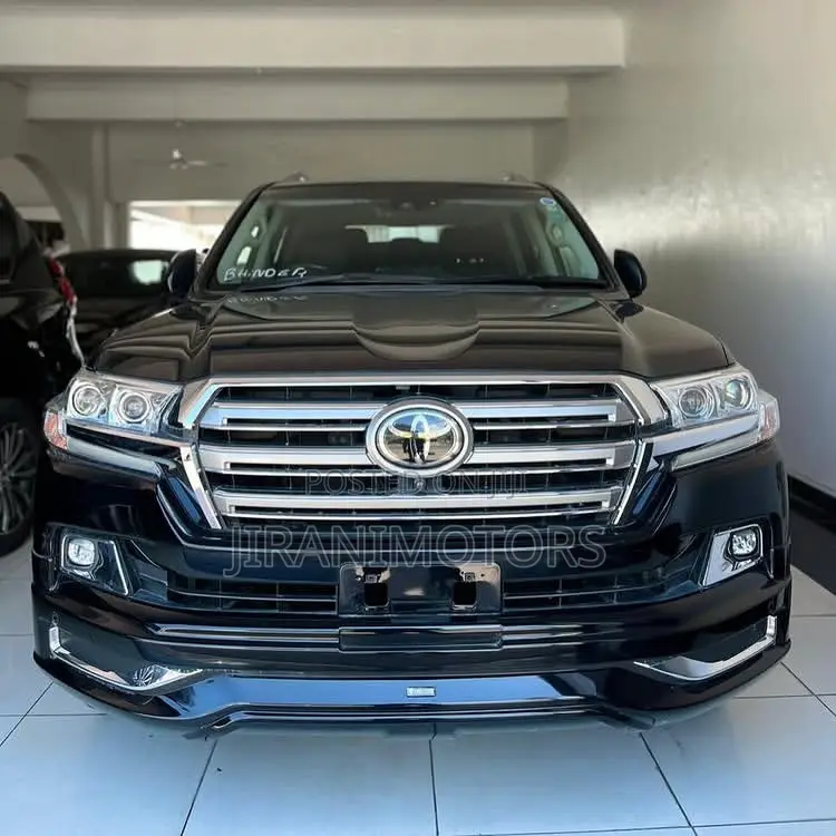 Toyota Land Cruiser 4.6 V8 ZX 2018 Black