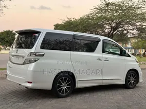 Toyota Vellfire 2008 White