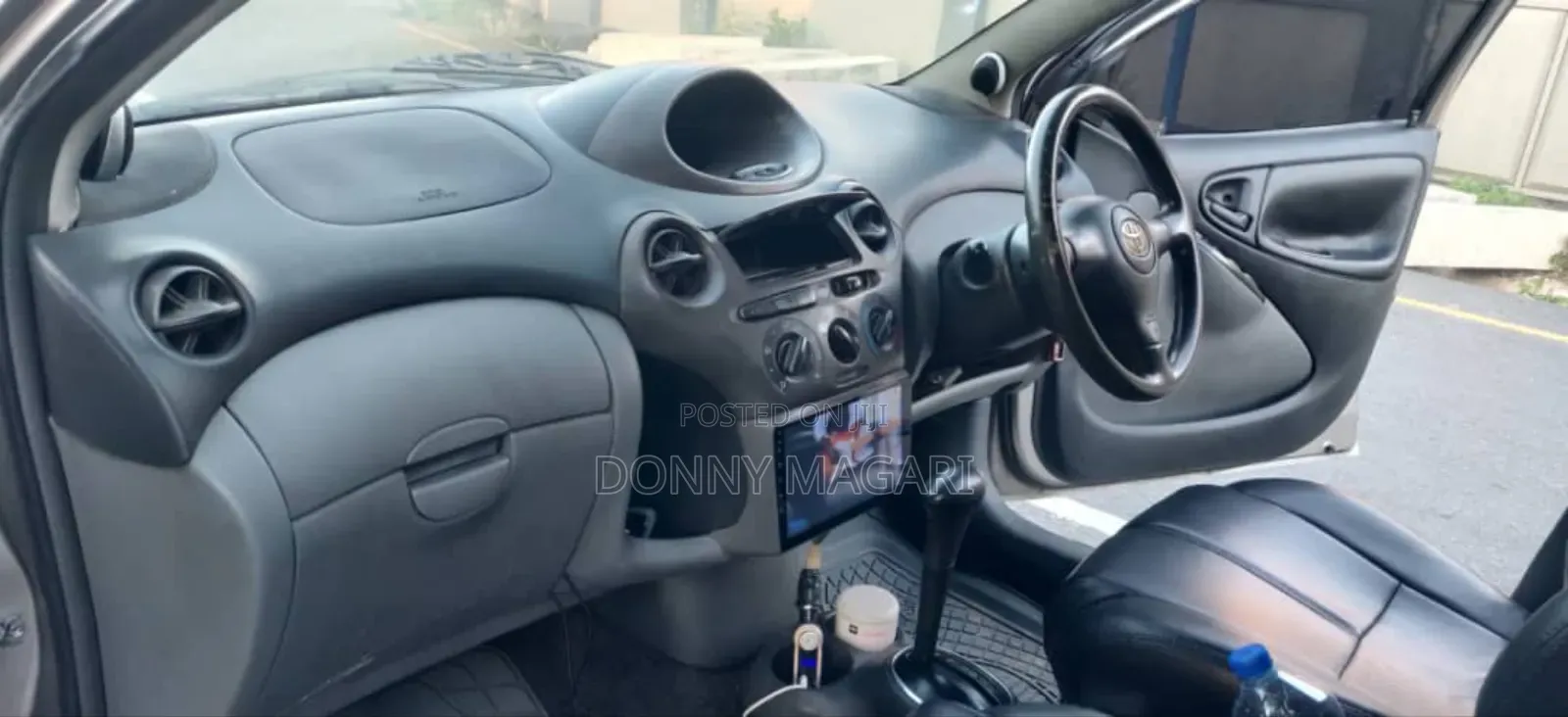 Toyota Vitz 2004 Gray