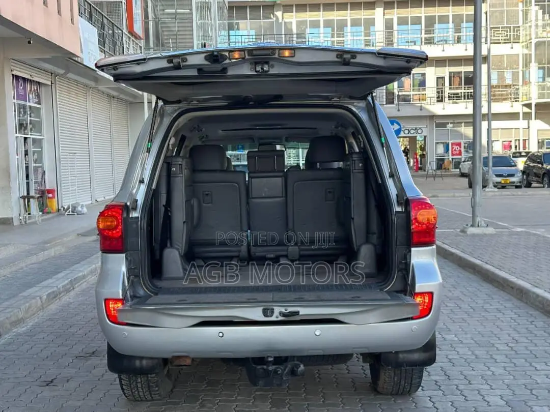 Toyota Land Cruiser 2013 Silver
