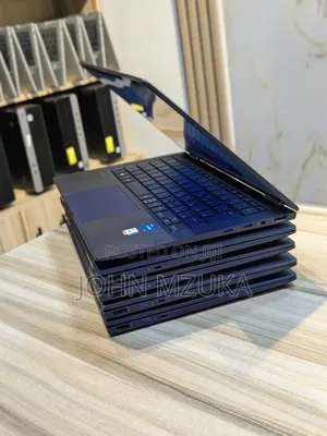 New Laptop HP Dragonfly G2 8GB Intel Core I5 SSD 256GB