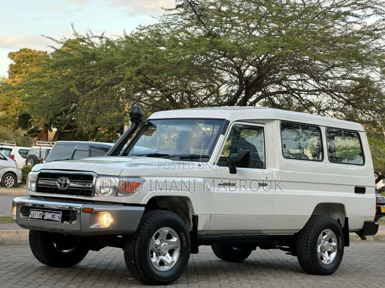 Toyota Land Cruiser 2015 White