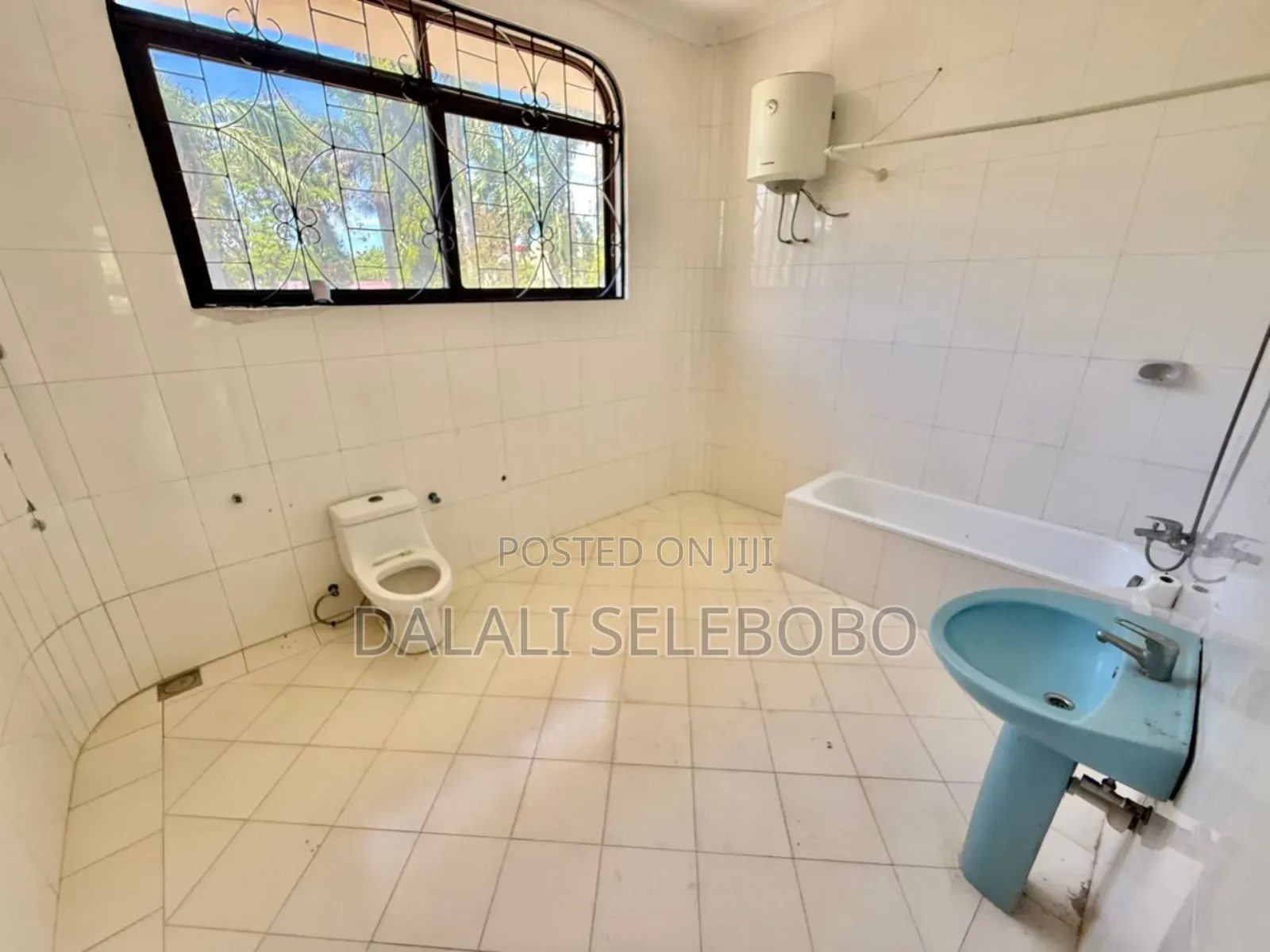 6bdrm Bungalow in Mbezi Beach for rent