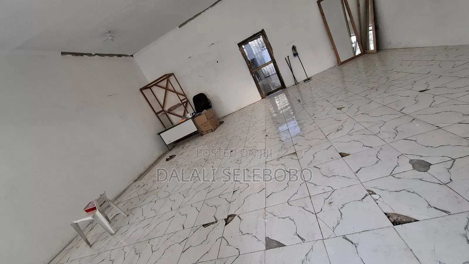 Big Office Space With Store Atsinza Look Main Road