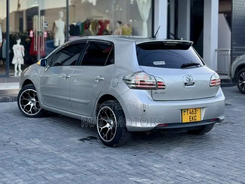 Toyota Blade 2006 Silver
