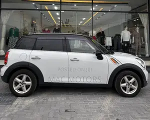 Mini Cooper 2013 White