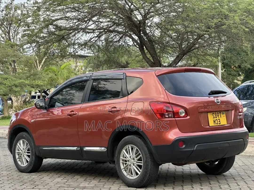 Nissan Dualis 2008 Burgundy