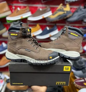 Buti Ya Miaka Ya Mbele Available Size 40-45