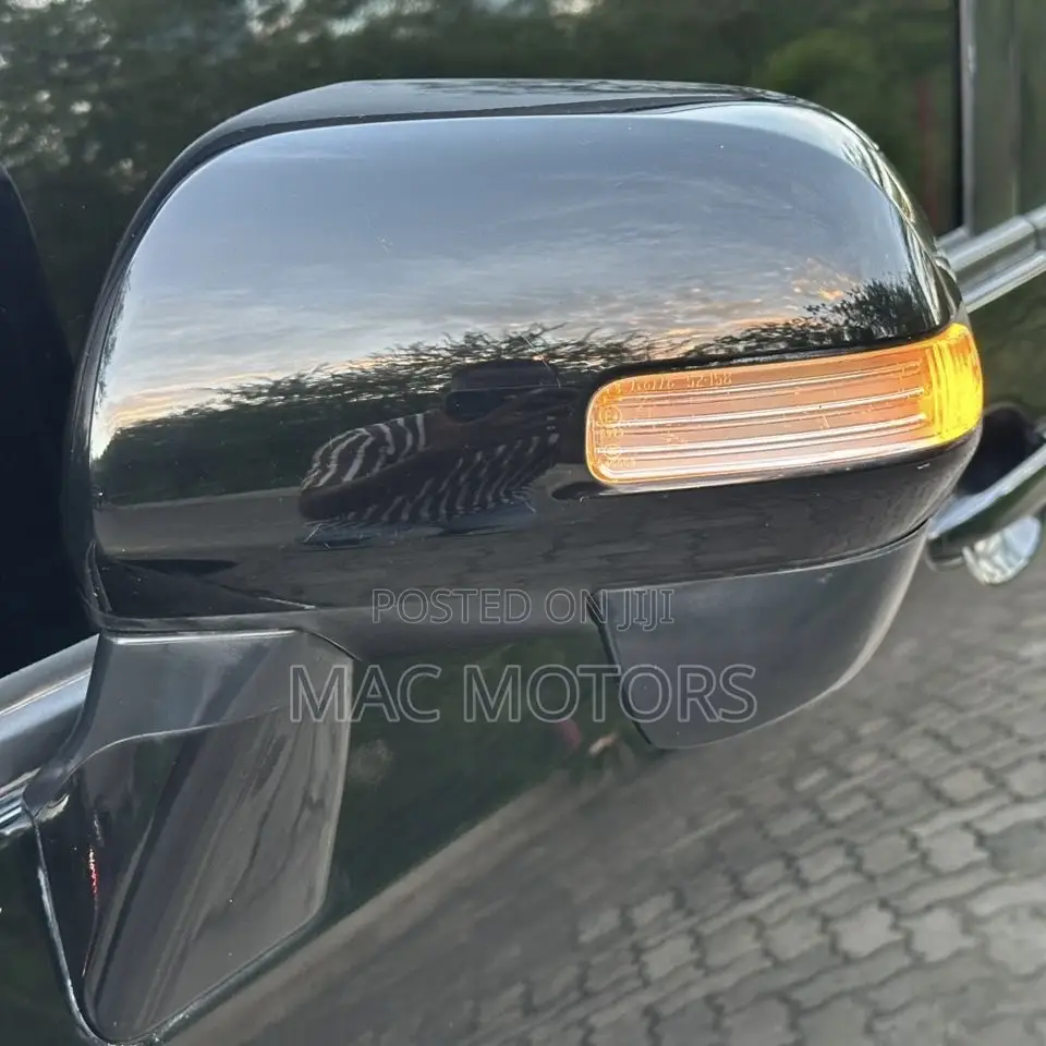 Toyota Noah 2.0 158hp FWD (7 Seater) 2008 Black