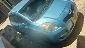 Toyota Vitz 2006 Blue