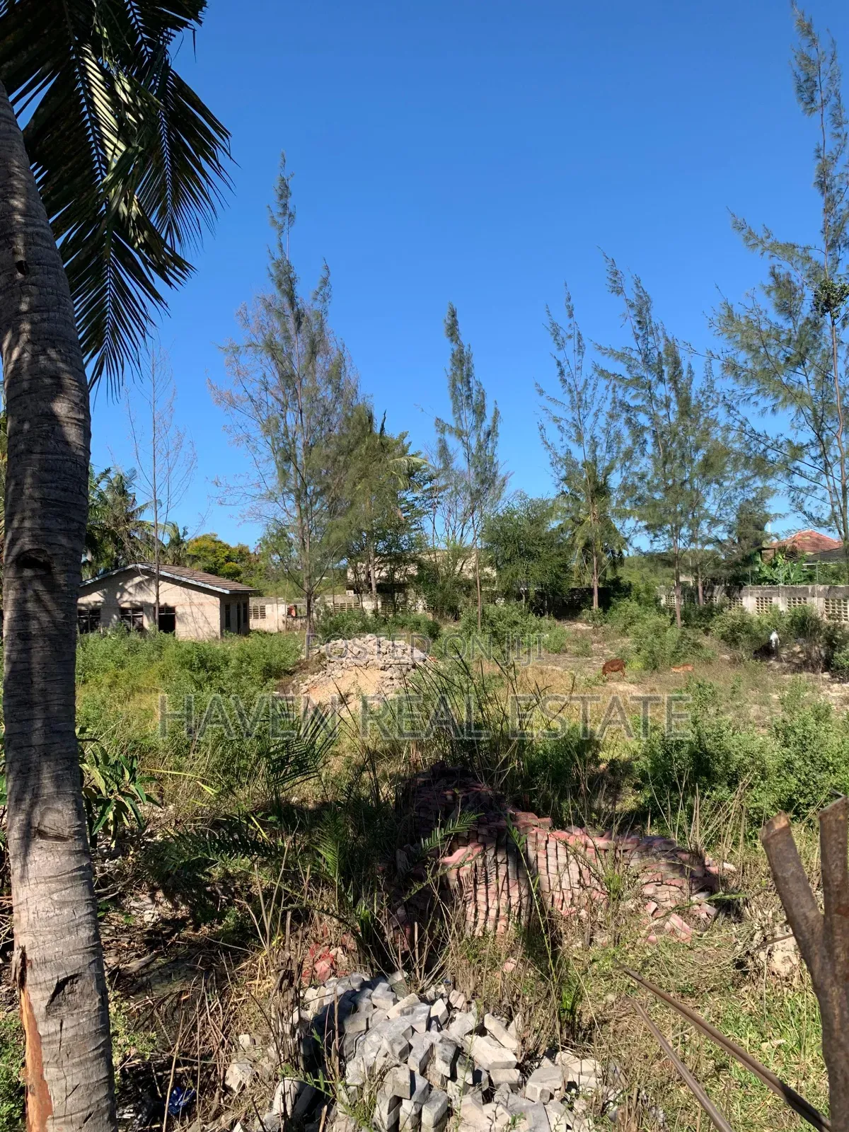 Plot for Sale at Bahari Beach