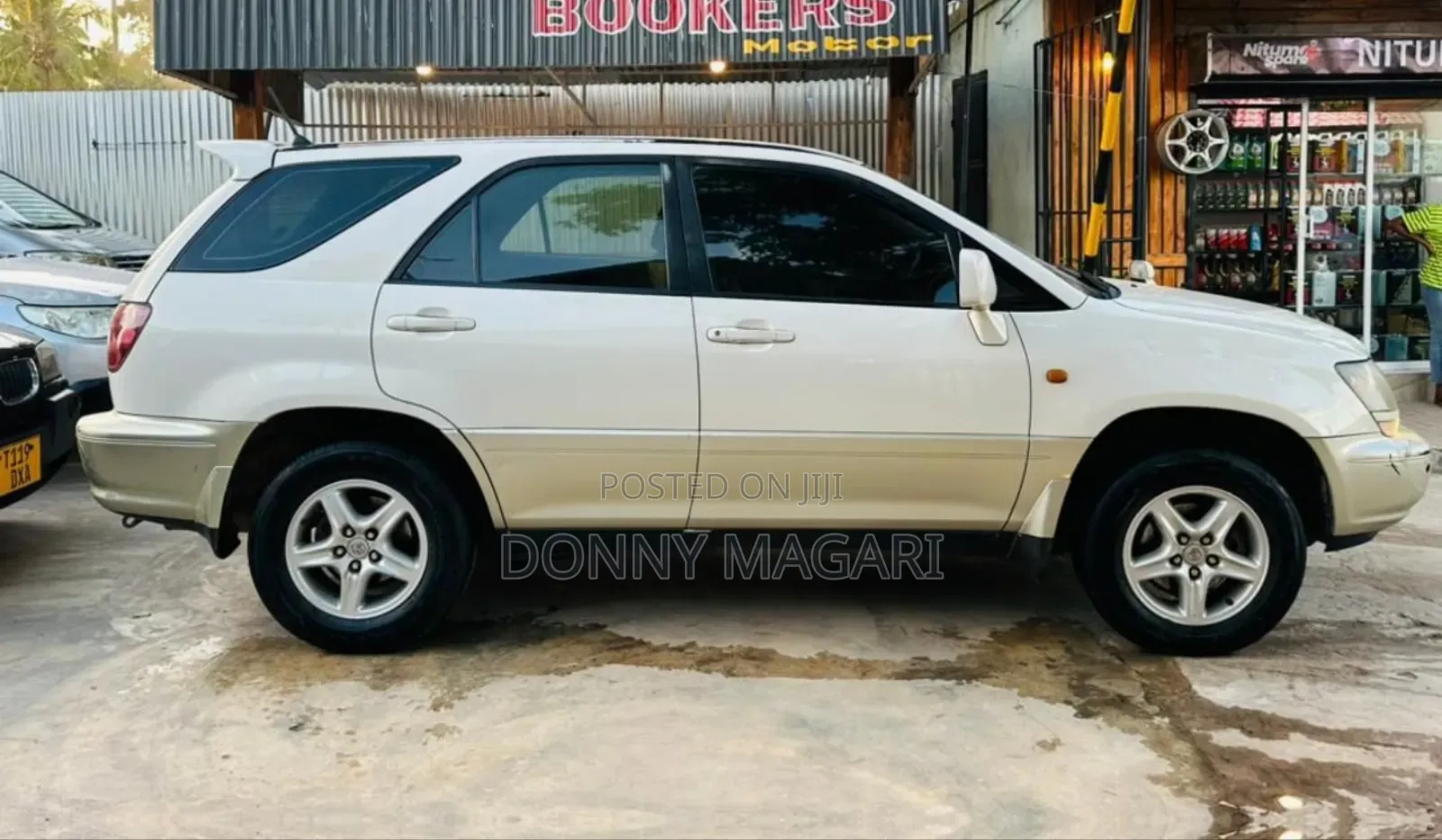 Toyota Harrier 2002 Gold