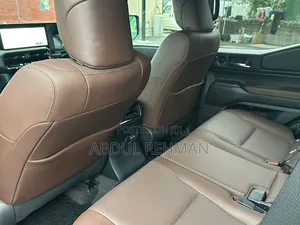Toyota Land Cruiser Prado 2.8 2025 Beige