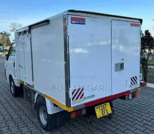 Nissan Vanetti Freezer